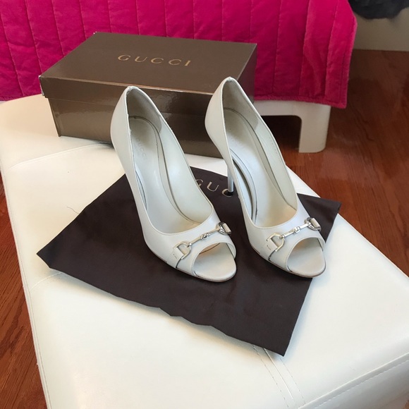GUCCI HORSEBIT PEEP TOE PUMPS MYSTIC WHITE, 38 - Picture 2 of 13